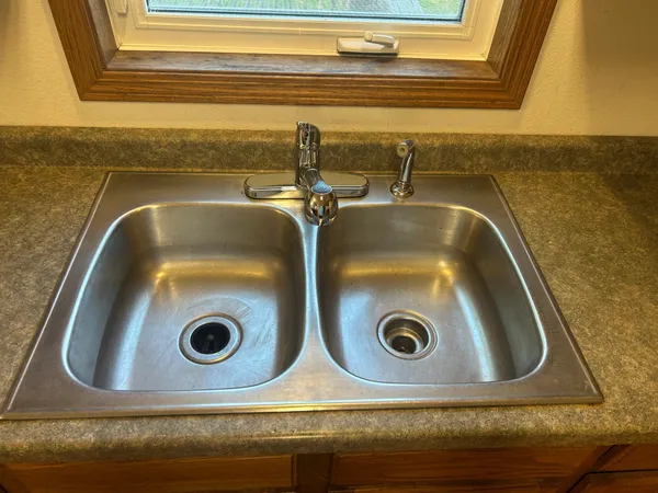 $154,800 | 408 Main Avenue North, Thief River Falls, MN 56701