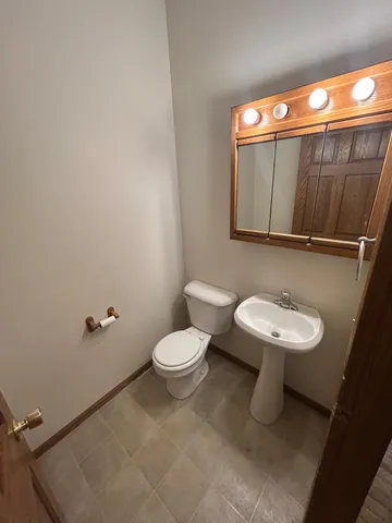 $159,800 | 408 Main Avenue North, Thief River Falls, MN 56701