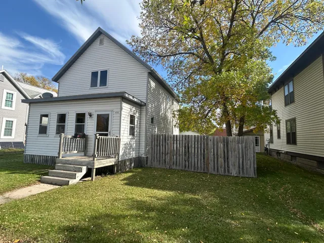 $159,800 | 408 Main Avenue North, Thief River Falls, MN 56701