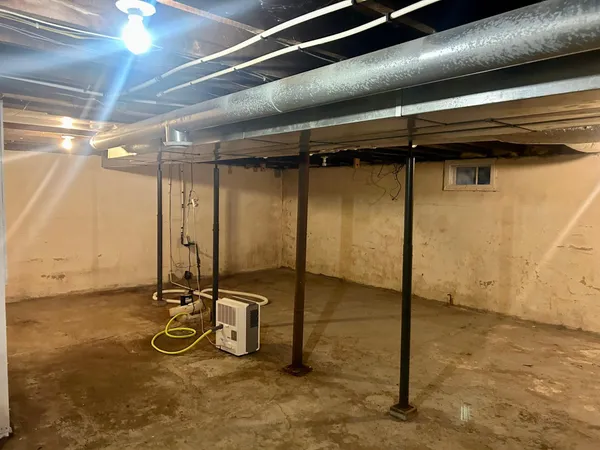 $154,800 | 408 Main Avenue North, Thief River Falls, MN 56701