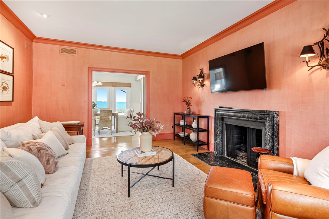 515 Indian Avenue Middletown, RI 02842 - Photo 18 of 50
