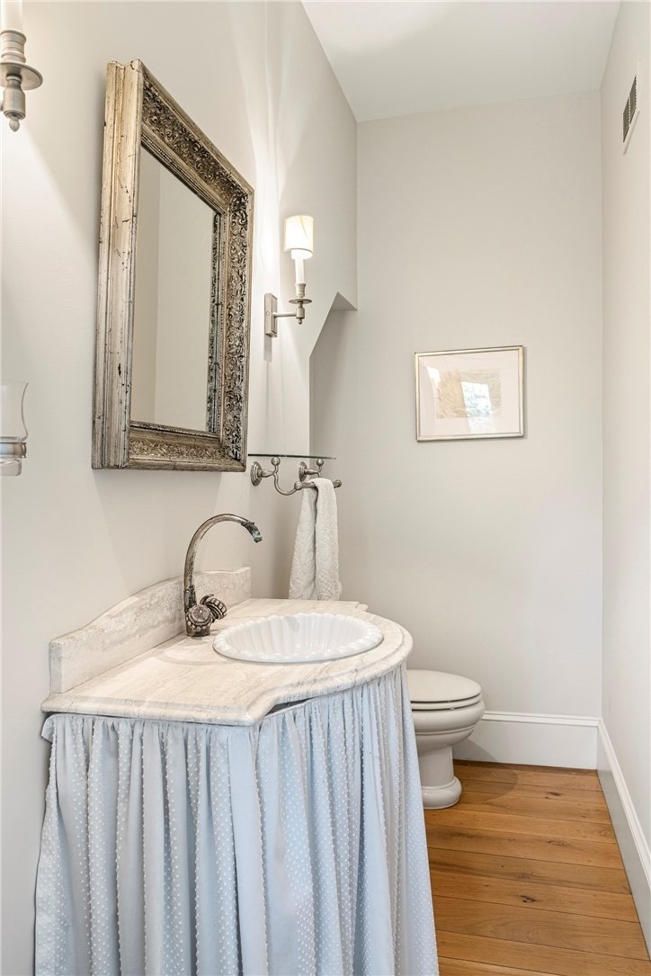 515 Indian Avenue Middletown, RI 02842 - Photo 22 of 50