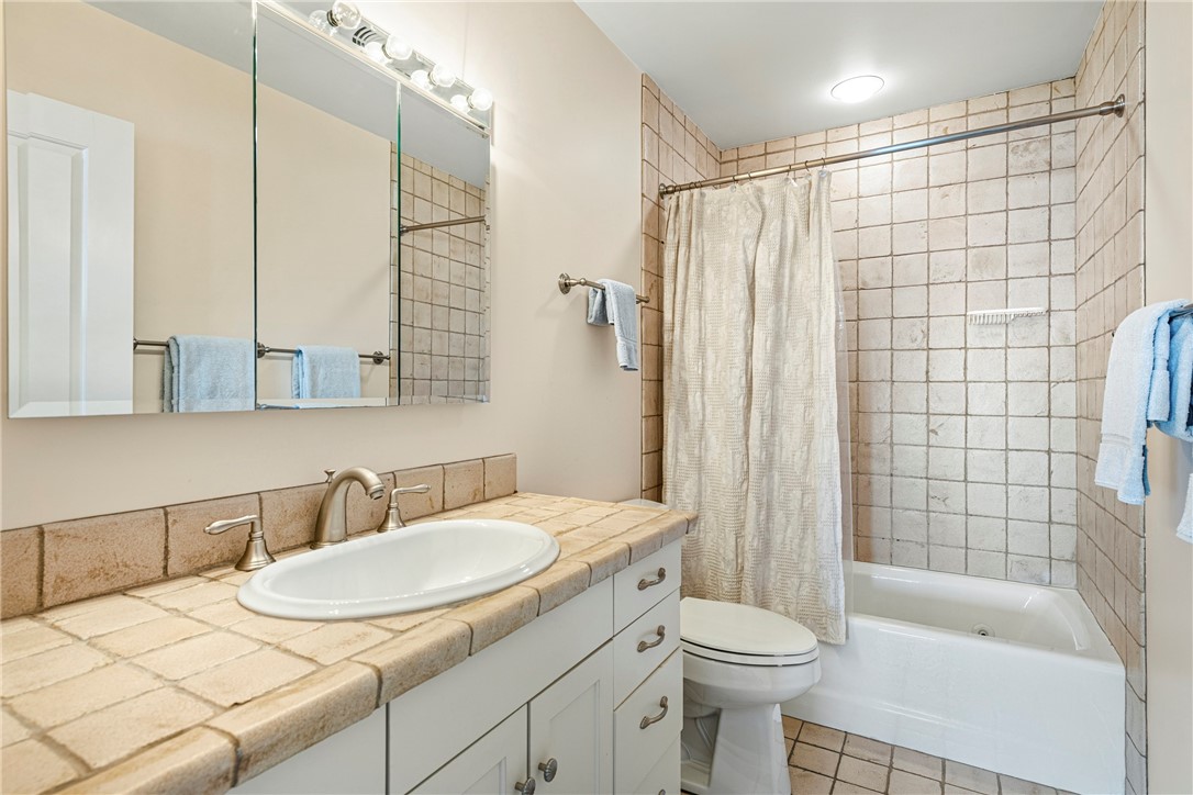 515 Indian Avenue Middletown, RI 02842 - Photo 36 of 50