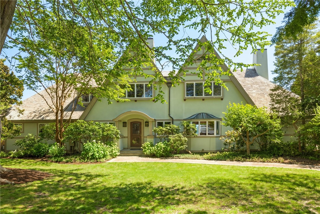 515 Indian Avenue Middletown, RI 02842 - Photo 8 of 50