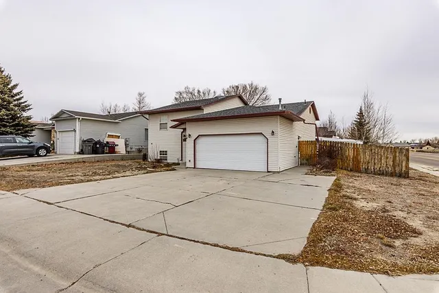 $360,000 | 14 Morning Glory Way, Rock Springs, WY 82901