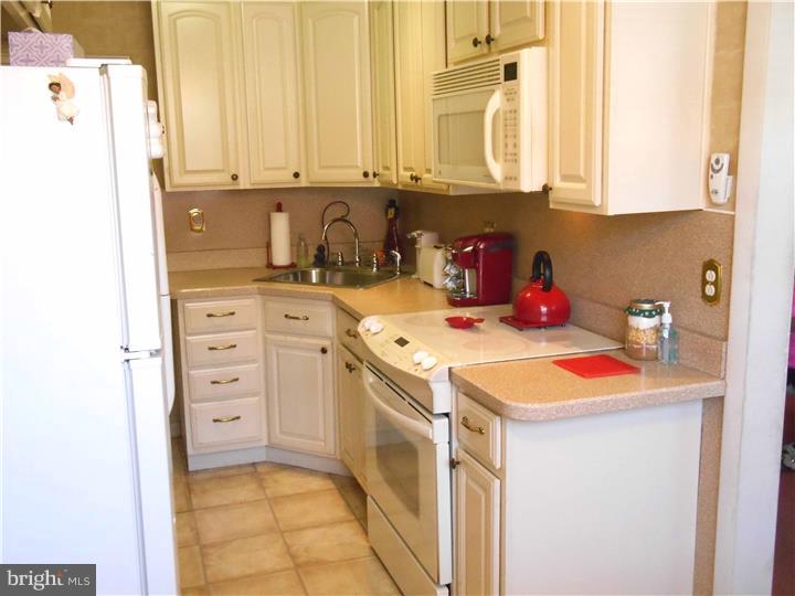 8659 Temple Road Philadelphia, PA 19150 - Photo 9 of 21 Gallery Image 9