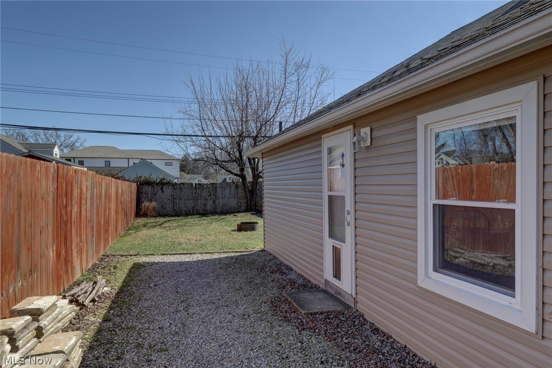 189 Harcourt Road Vermilion, OH 44089 - Photo 28 of 36 View of fenced backyard