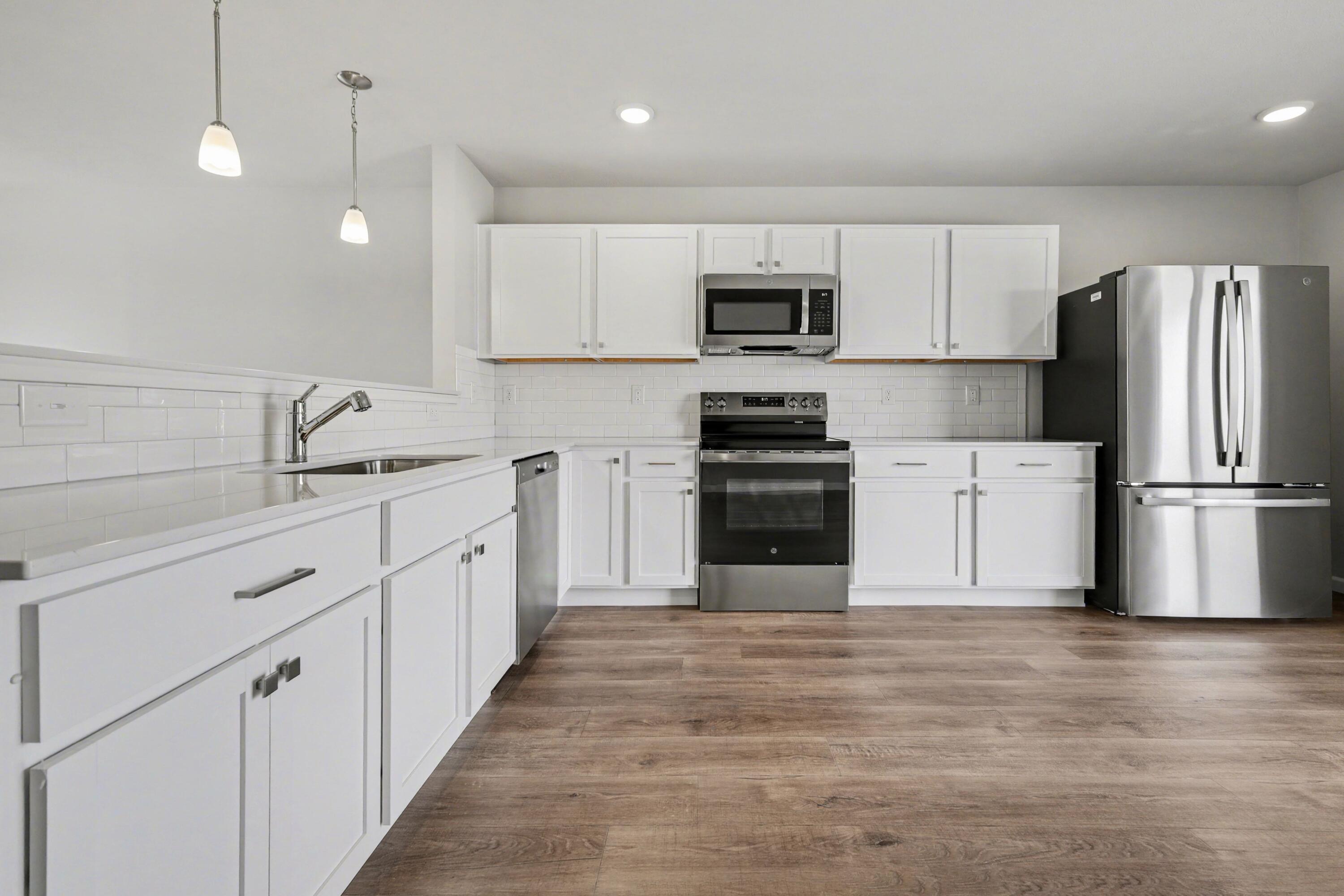 12861 High Rdg Court Freeport, MI 49325 - Photo 6 of 31 HRA014-i1830-Kitchen2