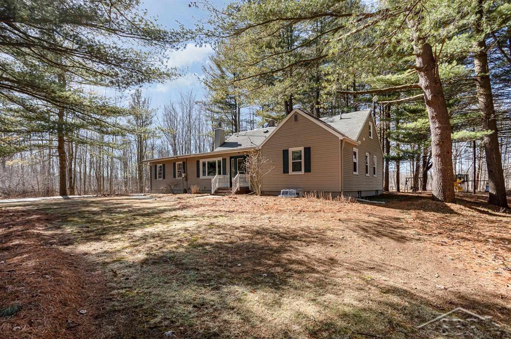 1844 South Sasse Road Midland, MI 48640 - Photo 3 of 25