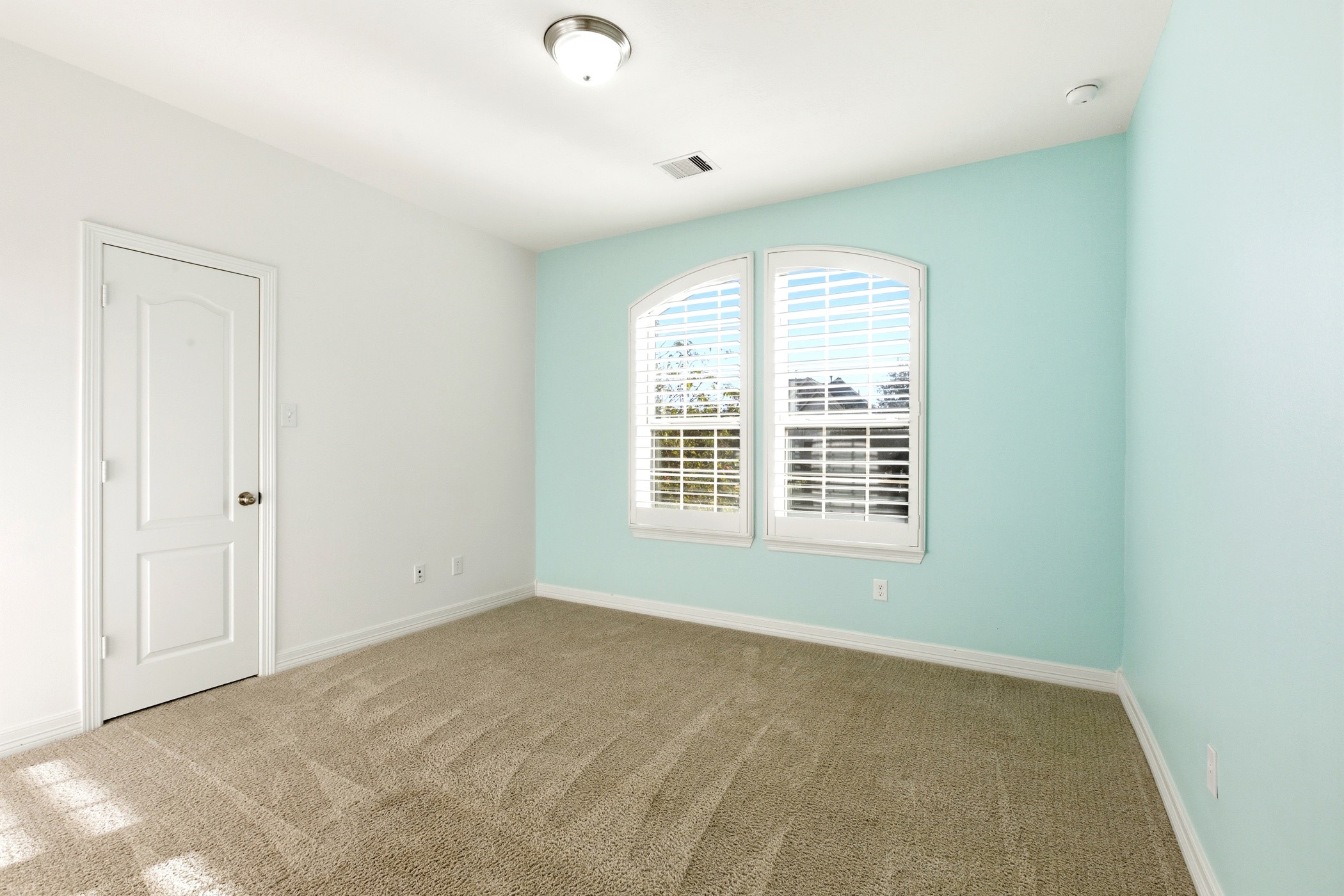 27834 Hunters Rock Lane Katy, TX 77494 - Photo 39 of 46 Another secondary bedroom upstairs.