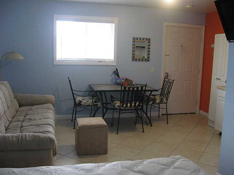 53 Winnapaug Road, Unit 12 Westerly, RI 02891 - Photo 5 of 6 Living Room.