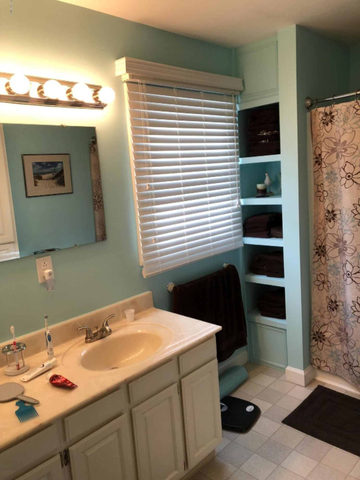 1349 Ivanhoe Road Ludington, MI 49431 - Photo 39 of 57 Upstairs Bathroom