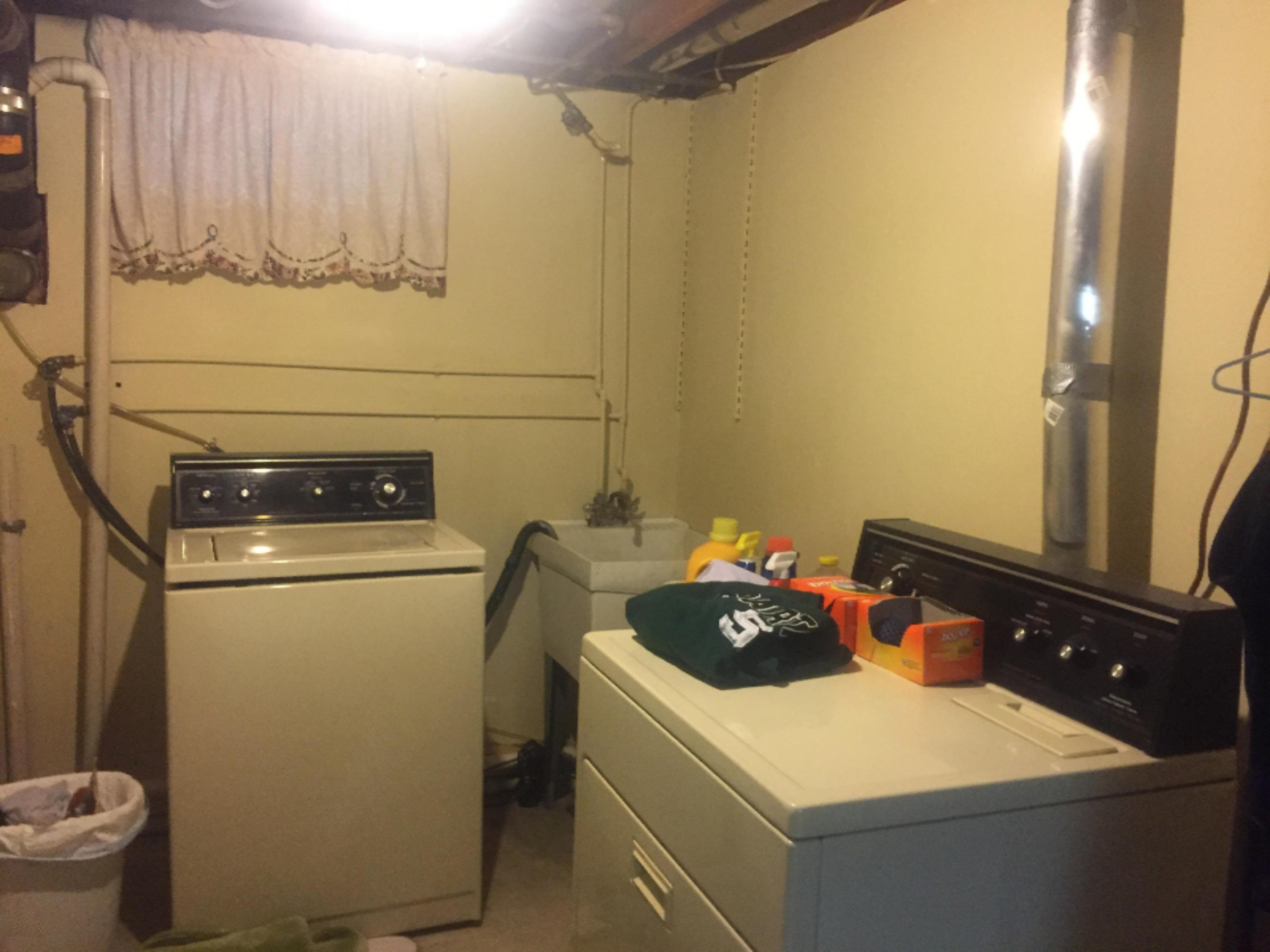 1349 Ivanhoe Road Ludington, MI 49431 - Photo 44 of 57 Laundry