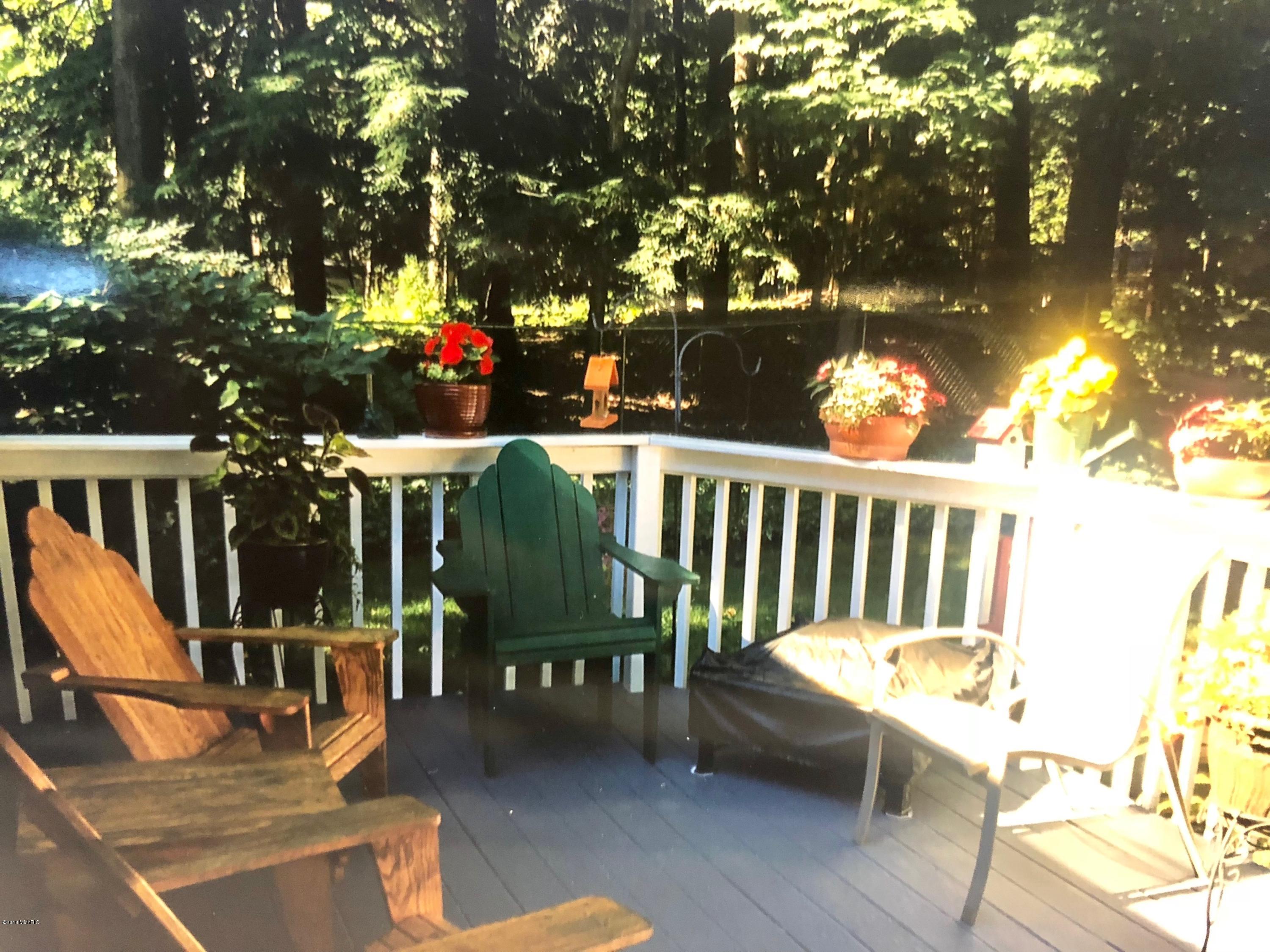 1349 Ivanhoe Road Ludington, MI 49431 - Photo 52 of 57 Summer View
