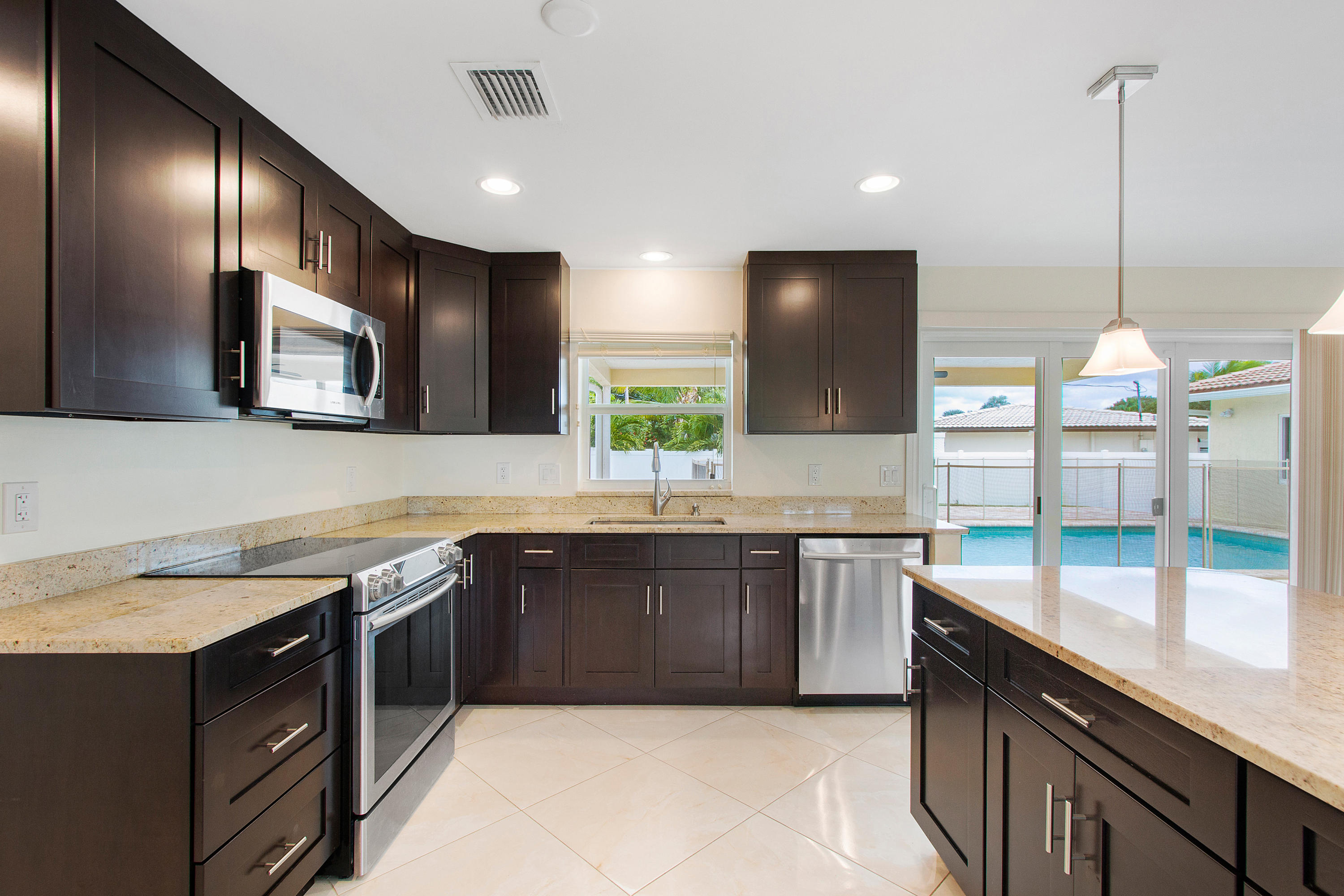 500 Northwest 13th Avenue Boca Raton, FL 33486 - Photo 11 of 28 012-500NW13thAve-BocaRaton-FL-full