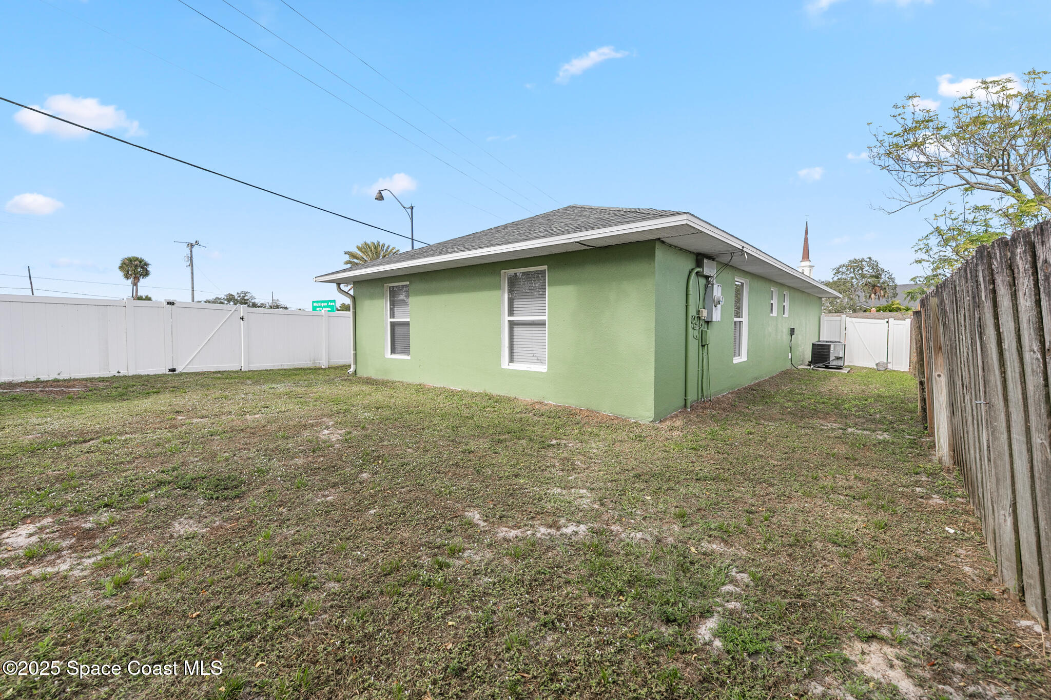 233 Broadview Drive Cocoa, FL 32922 - Photo 43 of 44 a house with yard in front of it