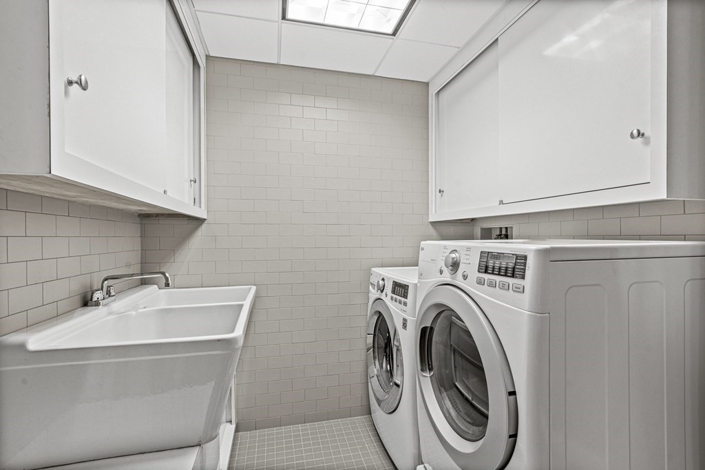 8 Warwick Circle Andover, MA 01810 - Photo 34 of 42