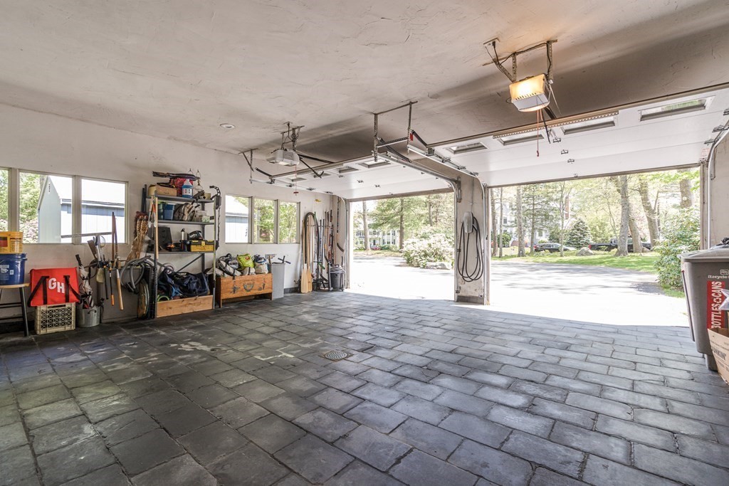 8 Warwick Circle Andover, MA 01810 - Photo 38 of 42