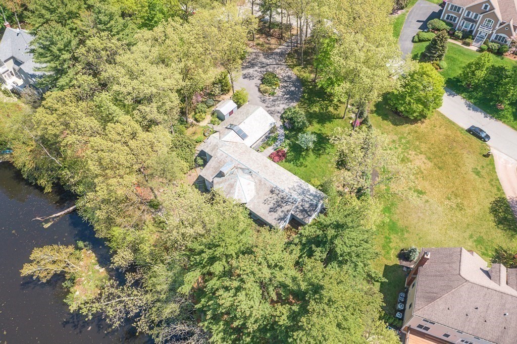 8 Warwick Circle Andover, MA 01810 - Photo 39 of 42