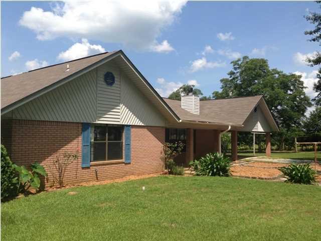 1989 Grady Baggett Road Baker, FL 32531 - Photo 1 of 32 Gallery Image 1