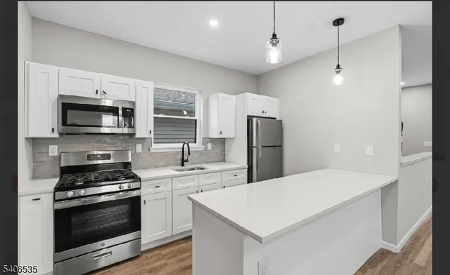 $2,800 | 57 Rosa Parks Boulevard, Unit 2, Paterson, NJ 07524