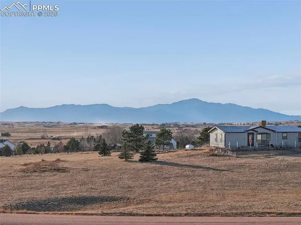 $749,900 | 16575 Cathys Loop, Peyton, CO 80831