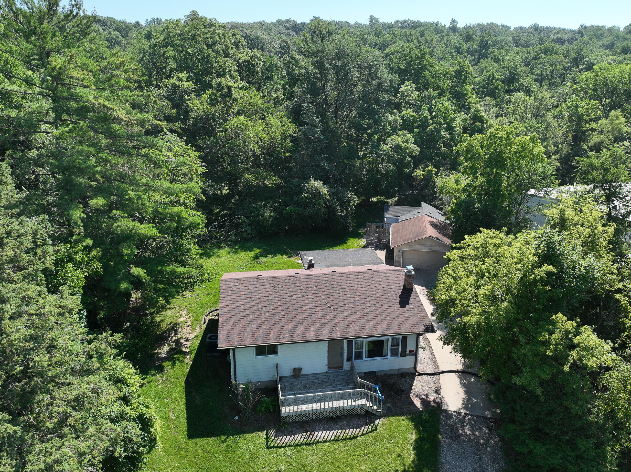 1475 Elkhorn Road Lake Geneva, WI 53147 - Photo 3 of 5 1475 Hwy H-14