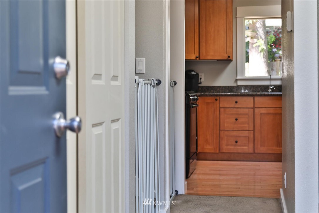19308 2nd Avenue Southeast Bothell, WA 98012 - Photo 4 of 21 Gallery Image 4