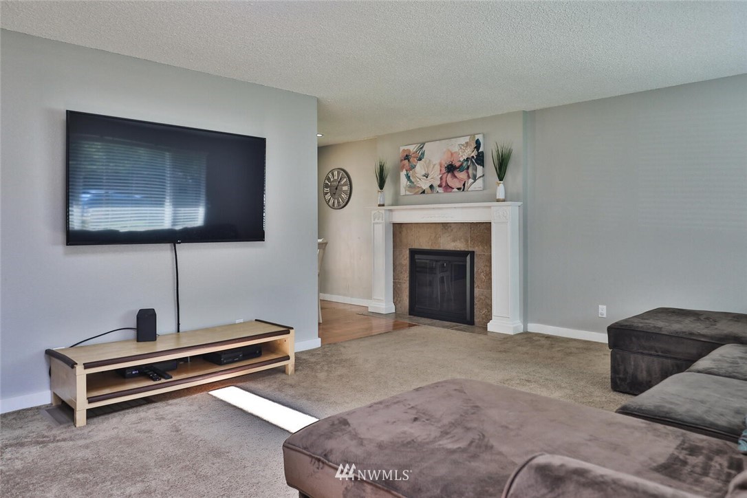 19308 2nd Avenue Southeast Bothell, WA 98012 - Photo 5 of 21 Gallery Image 5