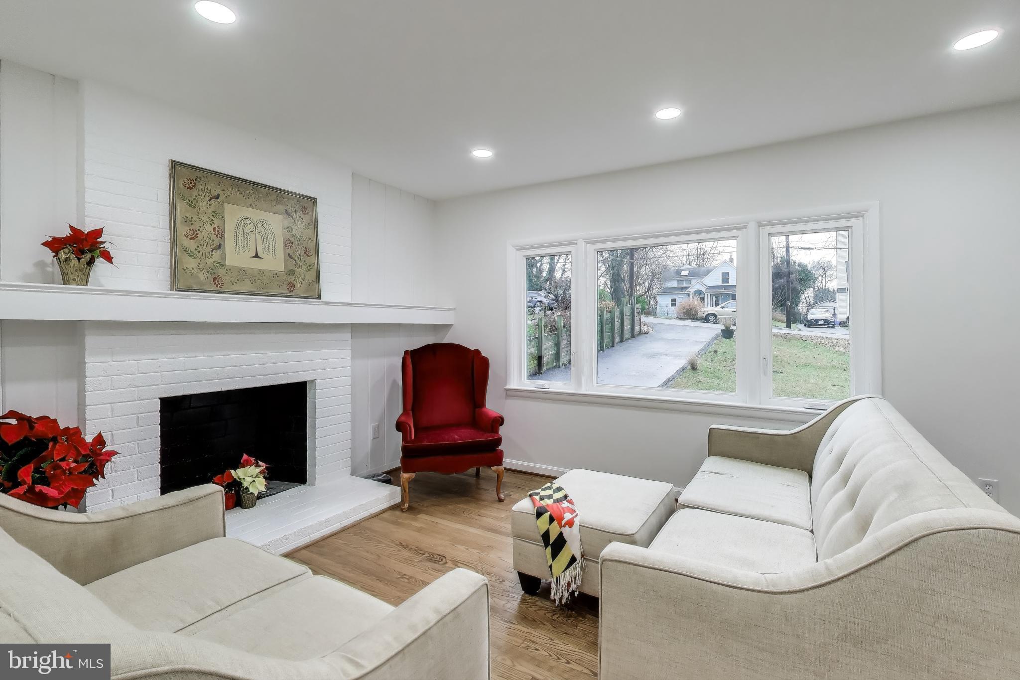 11209 Midvale Road Kensington, MD 20895 - Photo 5 of 37 Gallery Image 5