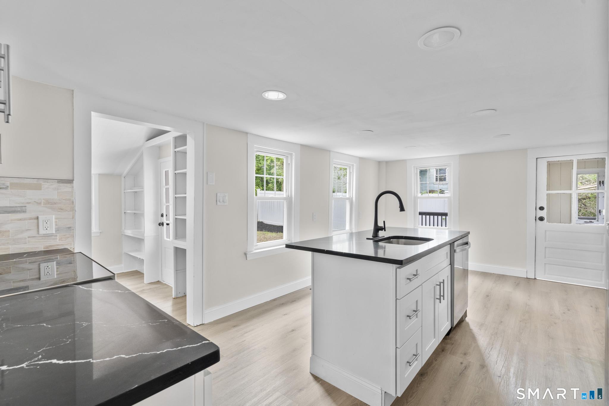 23 Dominican Road Branford, CT 06405 - Photo 9 of 35