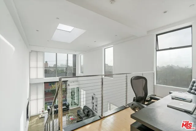 $1,099,000 | 611 North Bronson Avenue, Unit 10, Los Angeles, CA 90004