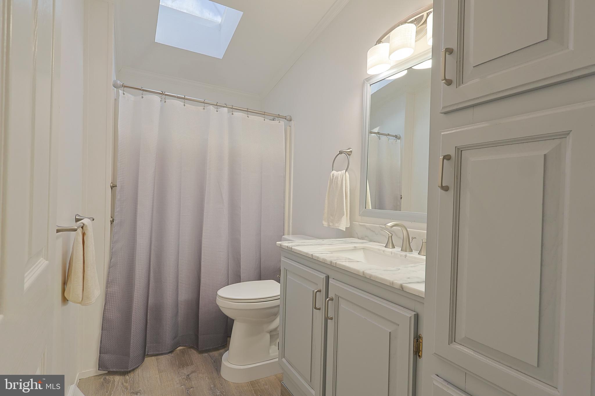 191 Cardinal Court South New Hope, PA 18938 - Photo 16 of 20 Hall Full Bath