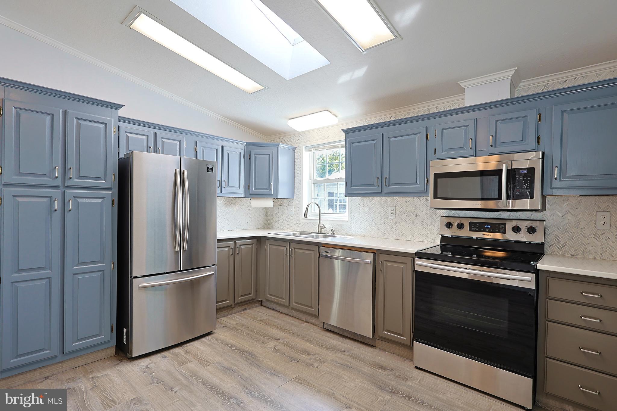 191 Cardinal Court South New Hope, PA 18938 - Photo 9 of 20 Eat-In Kitchen