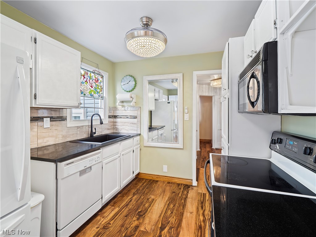 448 South Miller Road Akron, OH 44333 - Photo 12 of 50