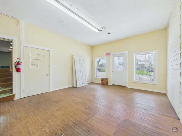 $279,900 | 46 Bridge Street, Benton, ME 04901