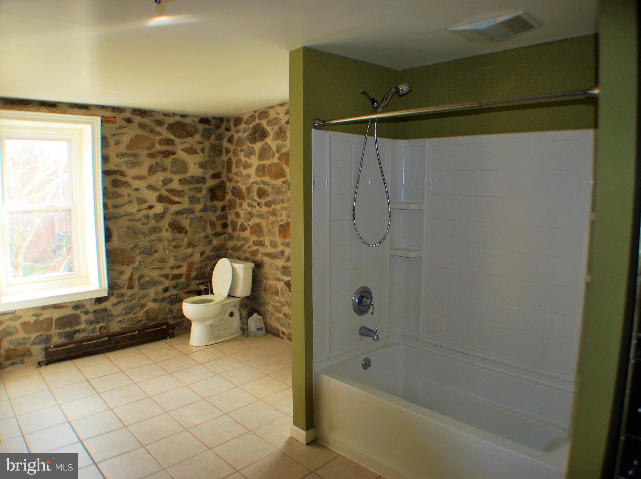 3199 Main Street Green Lane, PA 18054 - Photo 14 of 21 Master bath with tub/shower