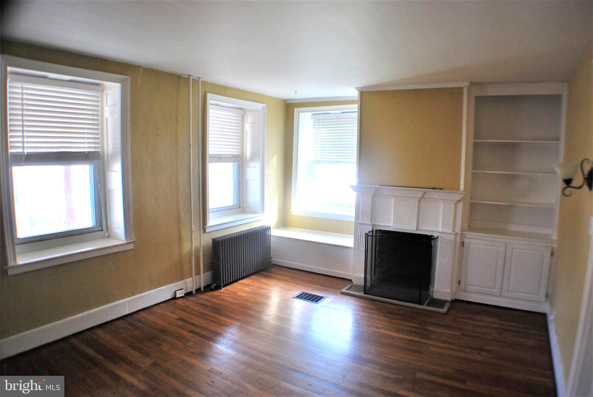 3199 Main Street Green Lane, PA 18054 - Photo 3 of 21 Living room witht fire place