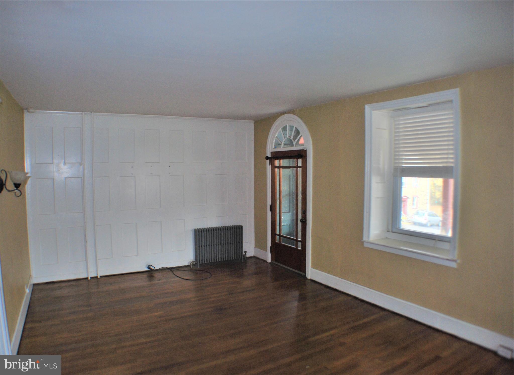 3199 Main Street Green Lane, PA 18054 - Photo 6 of 21 Living room