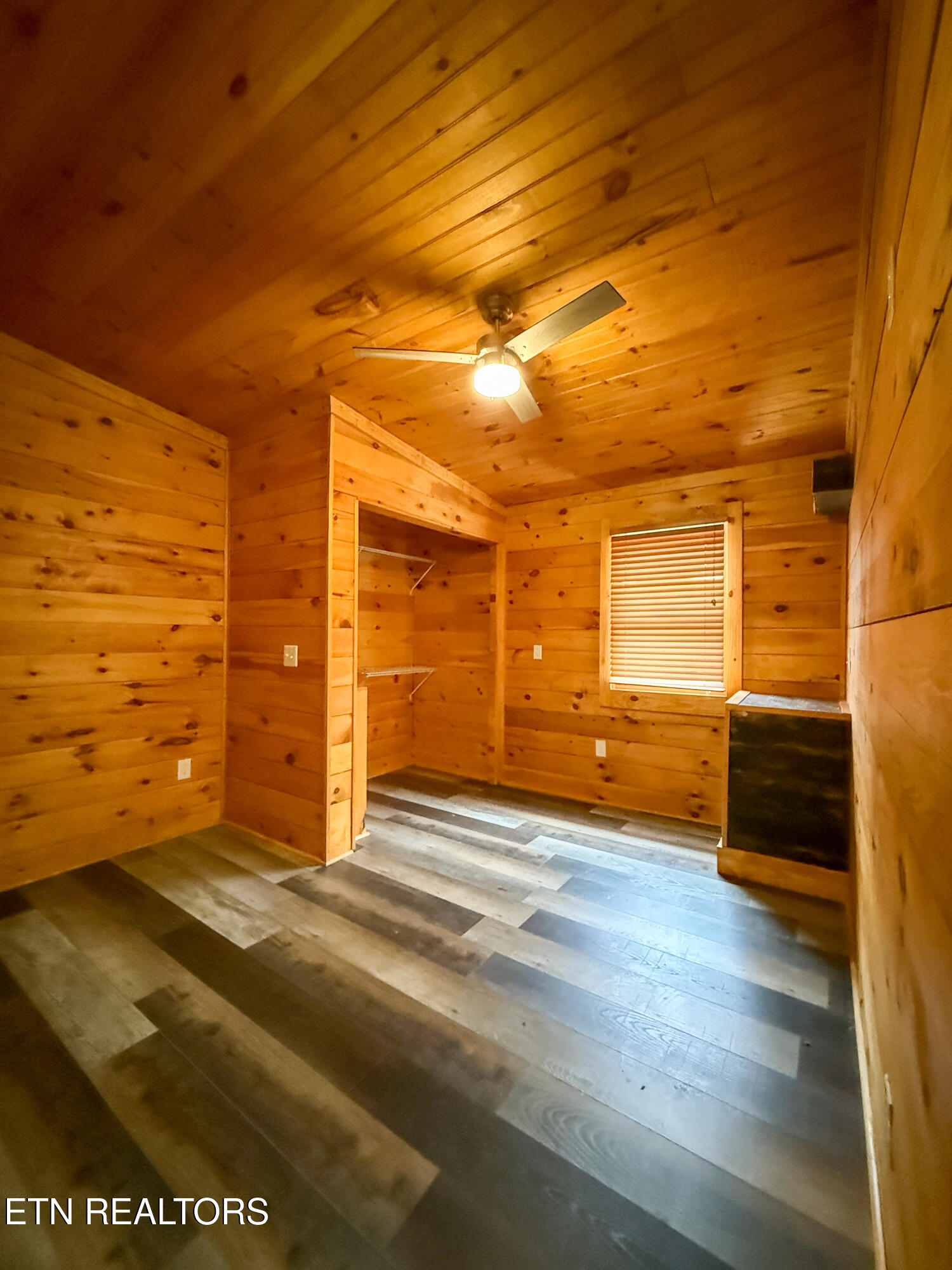 495 Bear Hollow Road Oneida, TN 37841 - Photo 24 of 60 IMG_5532