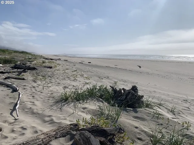 $519,000 | 26534 Chieftain Drive, Rockaway Beach, OR 97136