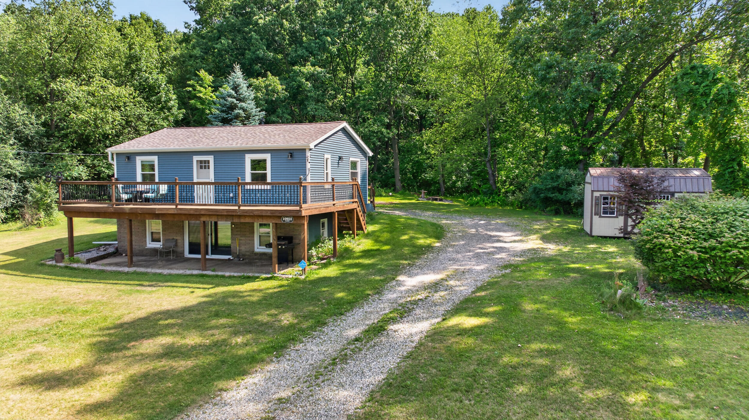 10932 Baker Road Jerome, MI 49249 - Photo 5 of 56 5_10932 baker rd jerome mi - 0006