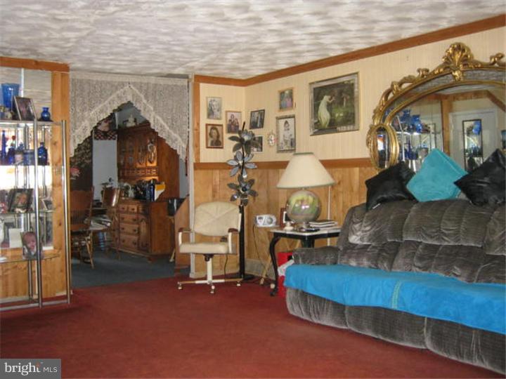 3704 Academy Road Philadelphia, PA 19154 - Photo 3 of 14 Gallery Image 3