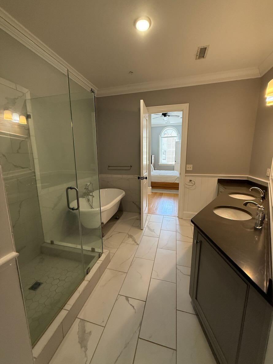28 Broad Street, Unit 202 Charleston, SC 29401 - Photo 6 of 11 Bath 2