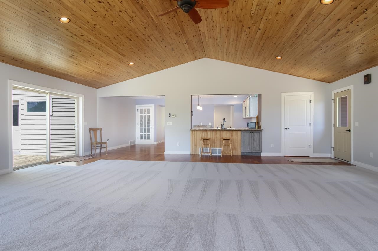 11222 Nichols Road Interlochen, MI 49643 - Photo 22 of 76 1898929-21.JPG