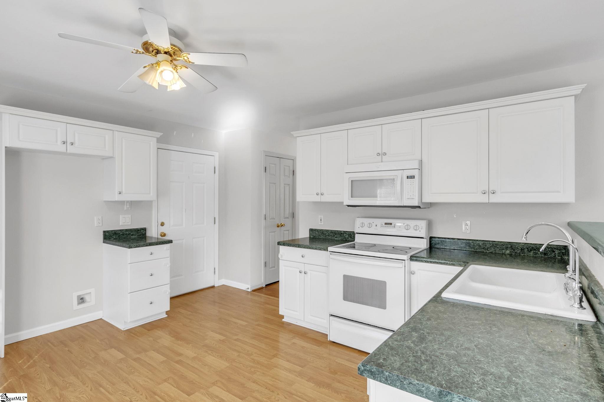 403 Opie Tree Court Fountain Inn, SC 29644 - Photo 12 of 28 Gallery Image 12