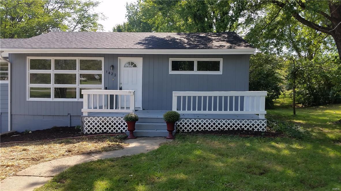 1422 Seiler Road Alton, IL 62002 - Photo 4 of 25