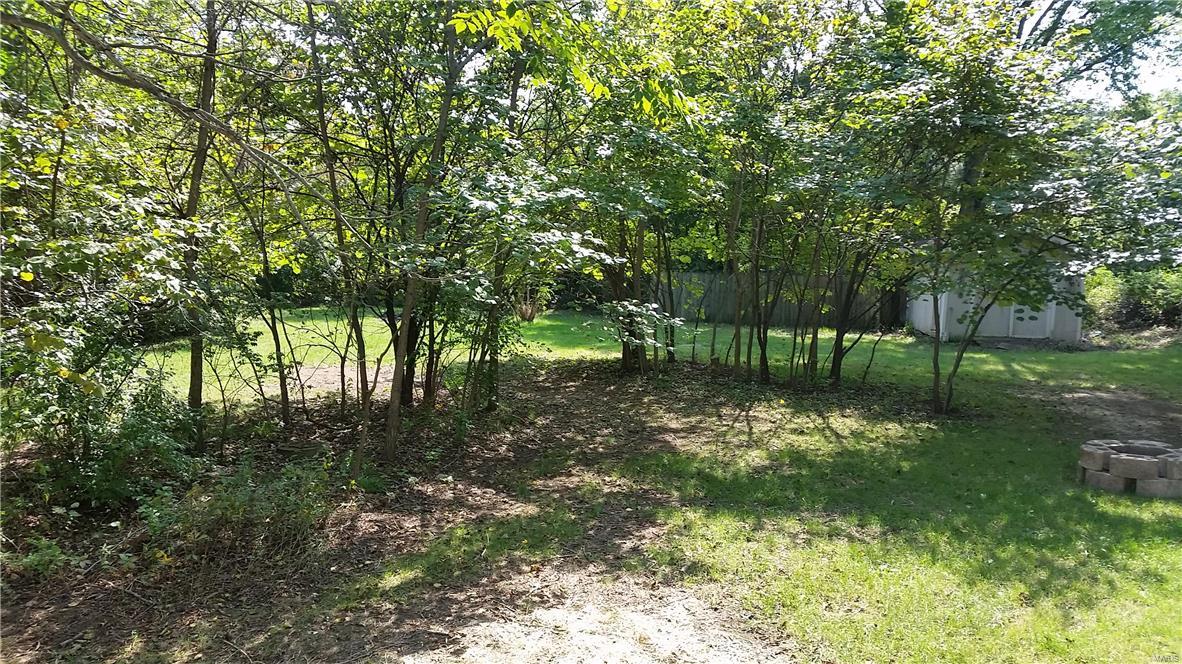 1422 Seiler Road Alton, IL 62002 - Photo 8 of 25