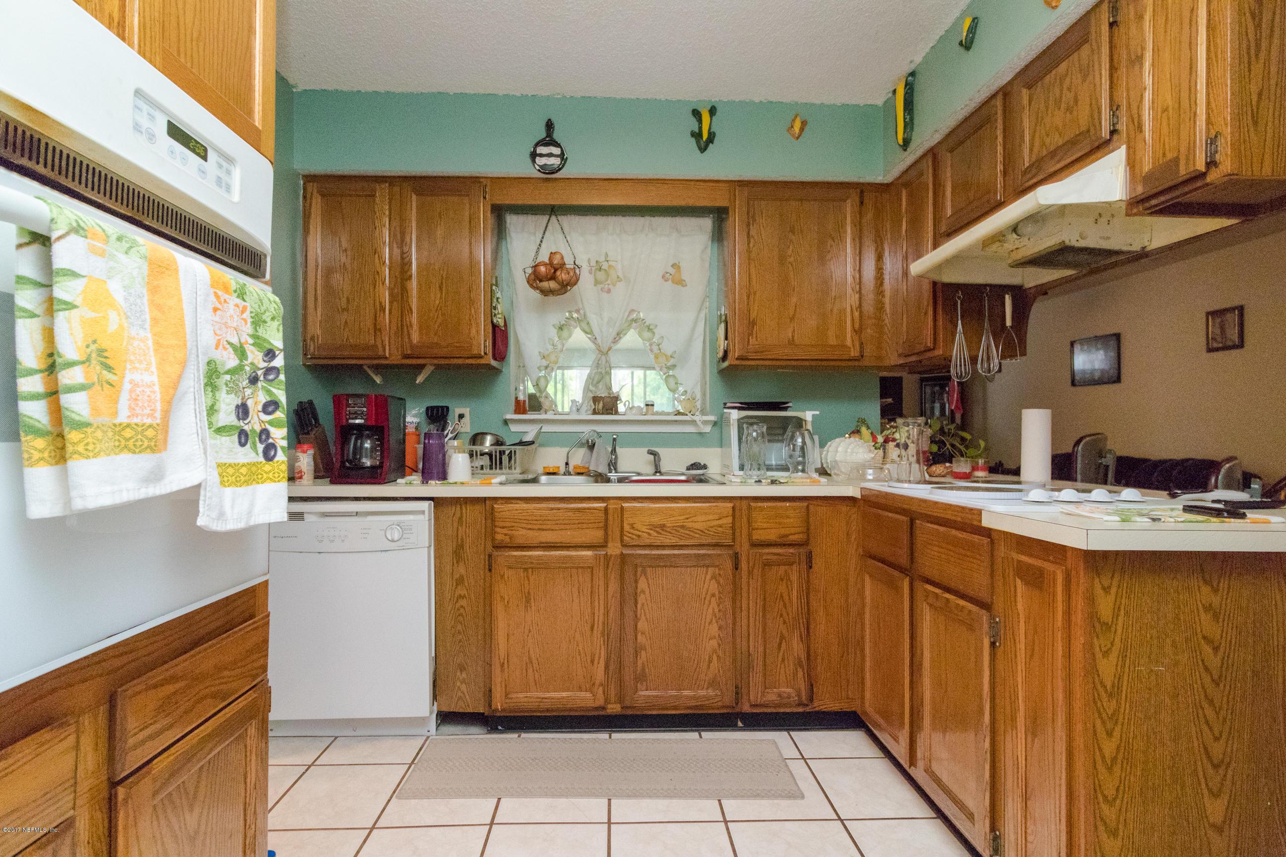 11542 Harts Road Jacksonville, FL 32218 - Photo 17 of 34 Kitchen View 4