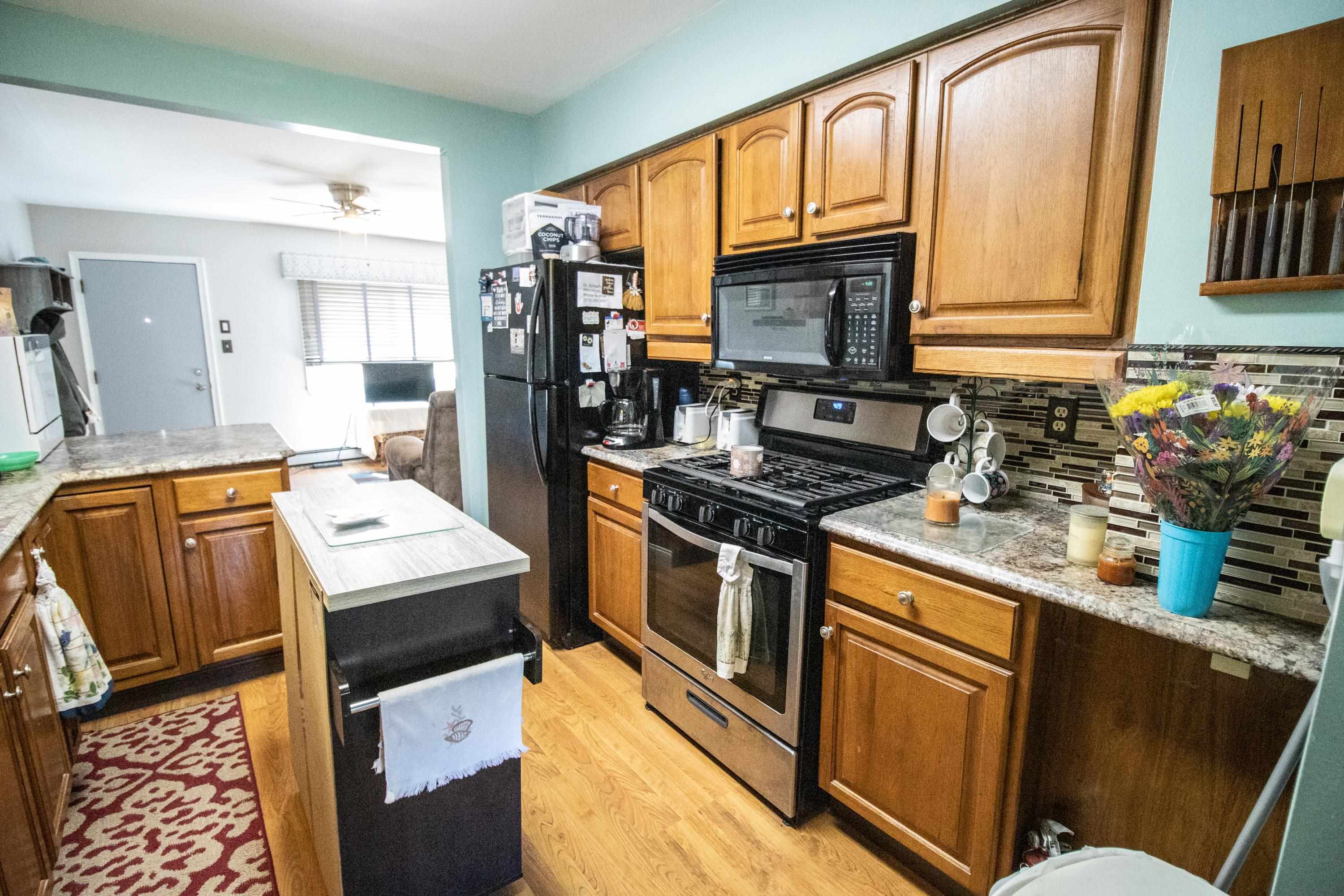 6387 North Belsay Road Flint, MI 48506 - Photo 10 of 36 50110086-9.JPG